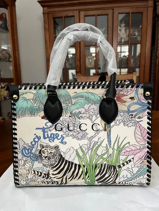 Source Unknown Multicolor Botanical Tiger Print Tote with Black Trim! - Picture 3 of 8